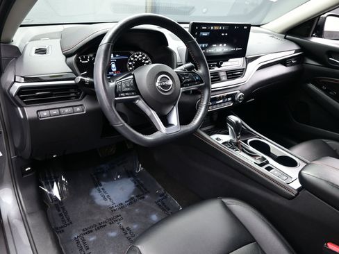 Used 2023 Nissan Altima 2.0 SR image 12