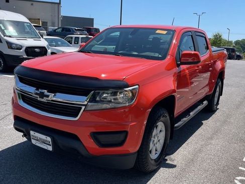 Used 2019 Chevrolet Colorado W/T w/ WT Convenience Package AWD/4WD image 1