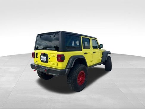 Used 2024 Jeep Wrangler Unlimited Rubicon AWD/4WD image 13