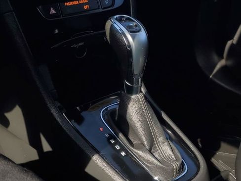 Used 2019 Buick Encore Preferred AWD/4WD image 27