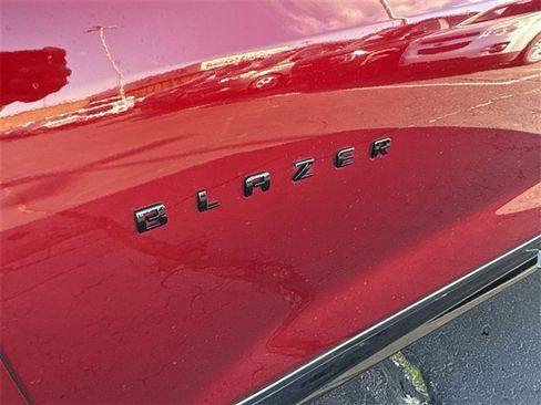 Used 2025 Chevrolet Blazer RS image 32