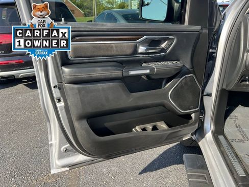 Used 2022 RAM 1500 Laramie AWD/4WD image 17