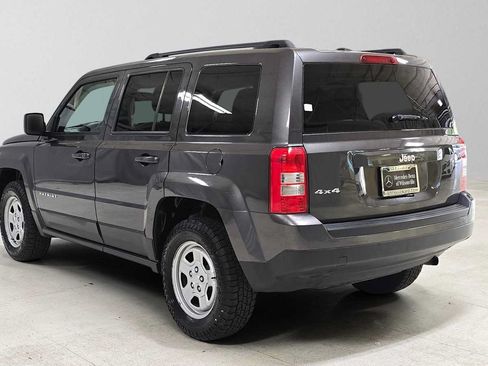 Used 2017 Jeep Patriot Sport w/ Power Value Group AWD/4WD image 5