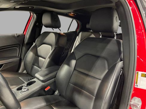 Used 2019 Mercedes-Benz GLA 250 w/ Convenience Package image 20