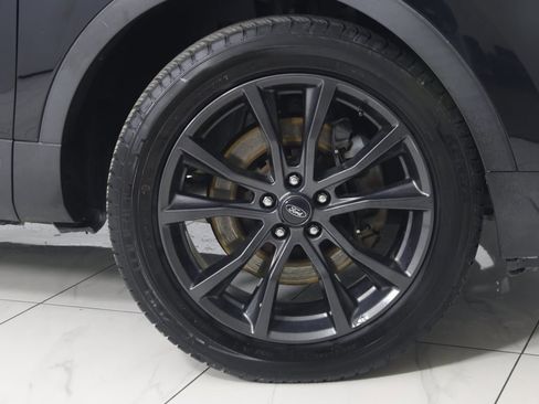 Used 2018 Ford Explorer XLT w/ Equipment Group 202A image 15