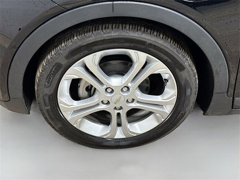 Used 2020 Chevrolet Bolt LT image 30