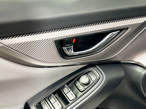 Used 2023 Subaru Crosstrek 2.5i Limited w/ Moonroof Package image 16