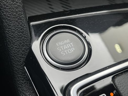 Used 2023 Kia Sportage SX image 15