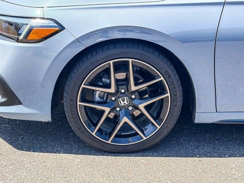 Used 2022 Honda Civic Sport Touring image 7