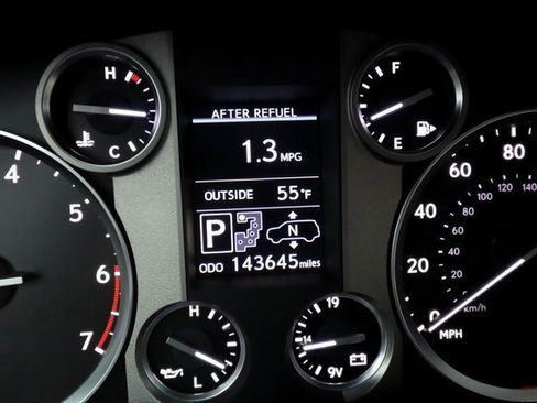 Used 2013 Lexus LX 570 4WD image 5