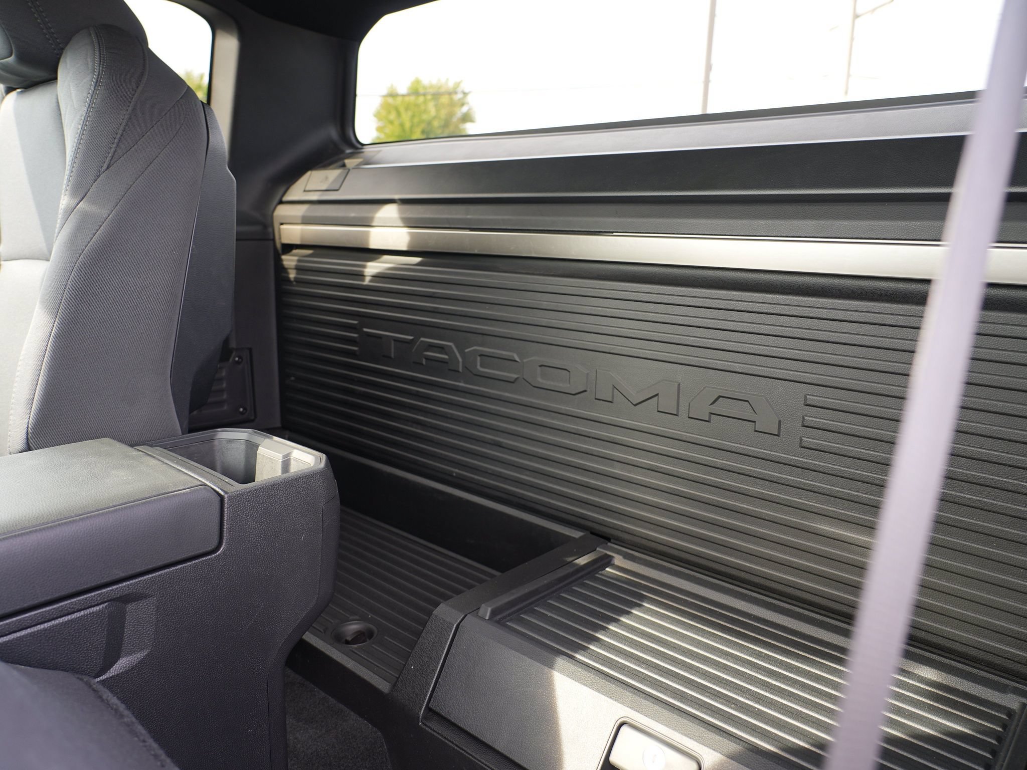 Used 2025 Toyota Tacoma SR RWD image 18