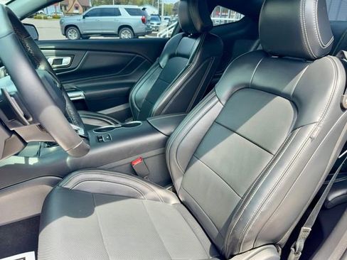 Used 2025 Ford Mustang GT Premium RWD image 11