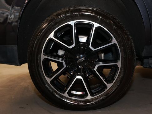 Used 2023 Chevrolet Tahoe RST w/ Sport Performance Package image 27