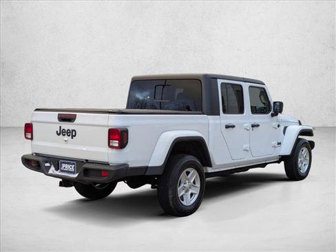 Used 2022 Jeep Gladiator Sport image 5