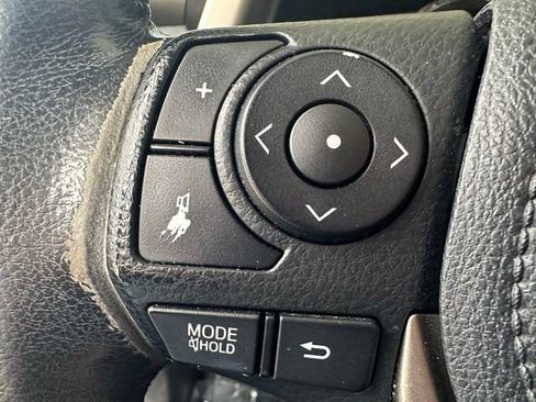 Used 2013 Toyota RAV4 Limited image 21