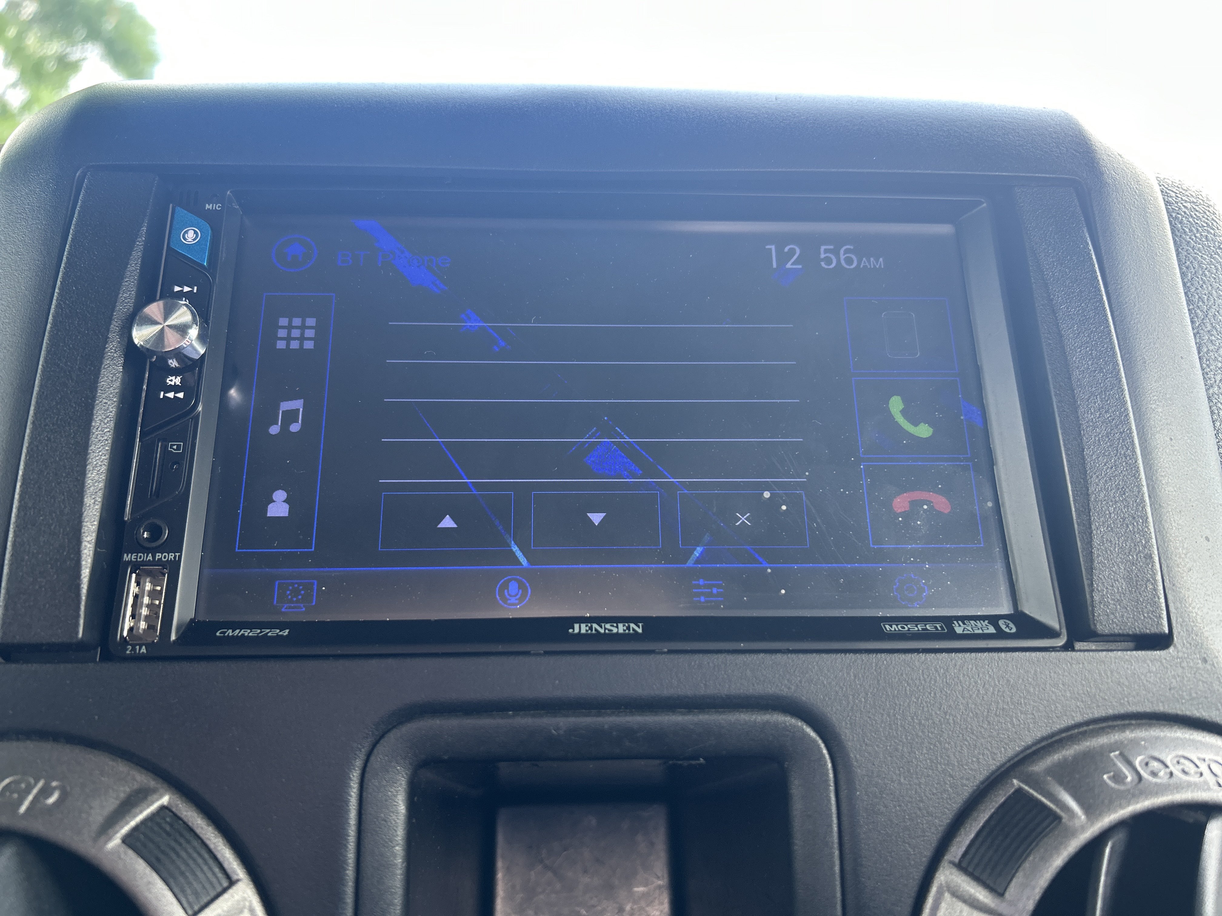 Used 2016 Jeep Wrangler Unlimited Sport w/ Connectivity Group AWD/4WD image 13
