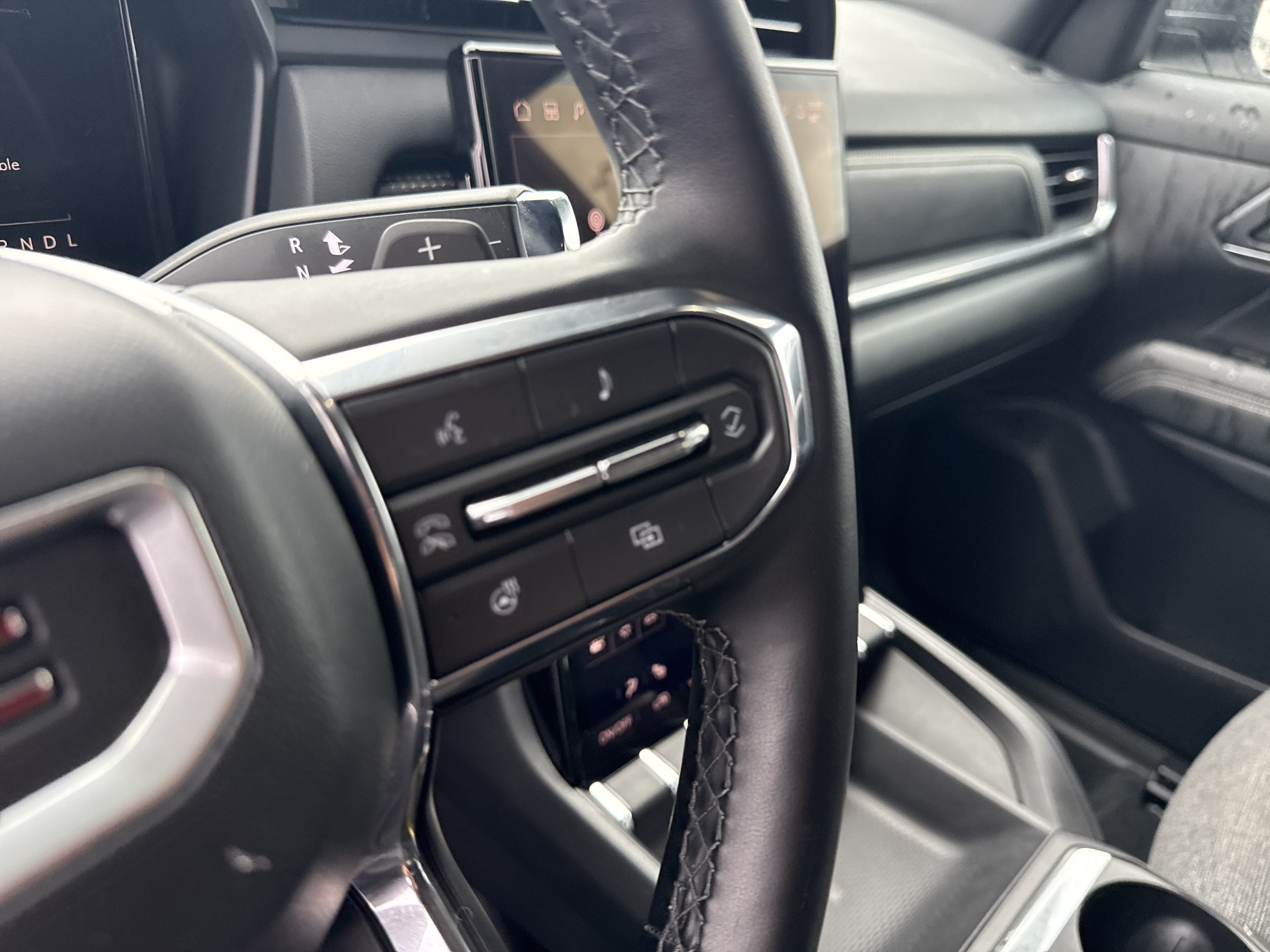 Used 2026 GMC Terrain Elevation w/ Black Edition AWD/4WD image 20