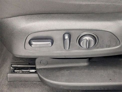 Used 2020 Chevrolet Traverse LT image 14