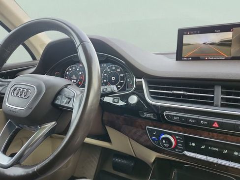 Used 2017 Audi Q7 3.0T Premium Plus w/ Premium Plus Package image 37