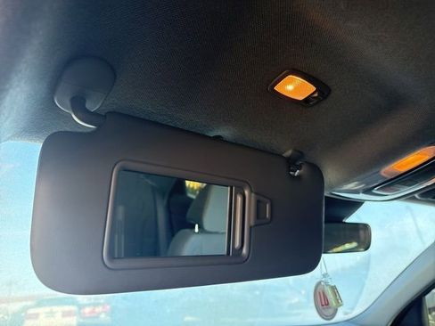 Used 2023 Hyundai Elantra SEL w/ Convenience Package image 22