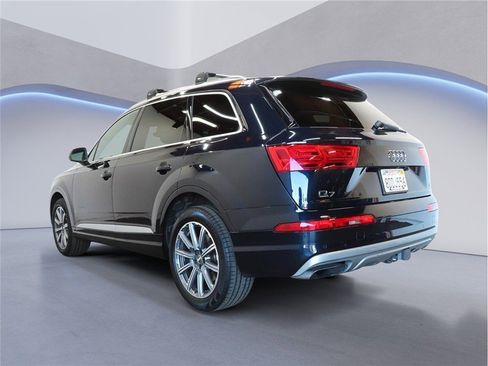Used 2018 Audi Q7 3.0T Premium Plus w/ Premium Plus Package image 4