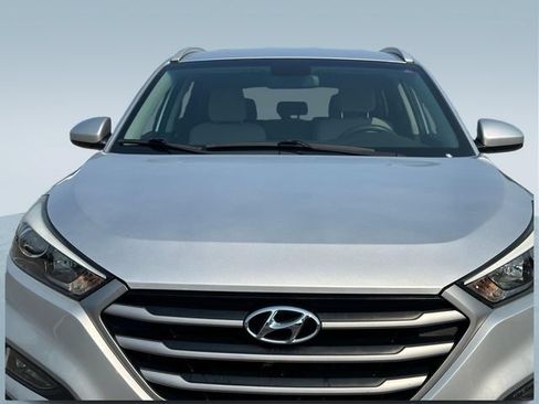 Used 2017 Hyundai Tucson SE w/ SE Popular Package 02 FWD image 39