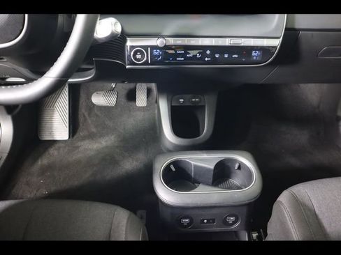 Used 2024 Hyundai Ioniq 5 SEL RWD image 28