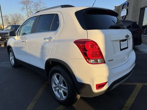 Used 2020 Chevrolet Trax LT w/ LT Convenience Package image 7