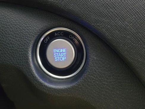 Used 2017 Hyundai Santa Fe Sport image 34