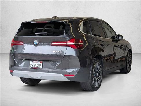 Used 2025 BMW X3 xDrive30i w/ Premium Package AWD/4WD image 5