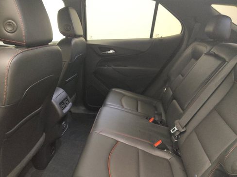 Used 2022 Chevrolet Equinox RS w/ RS Leather Package image 18