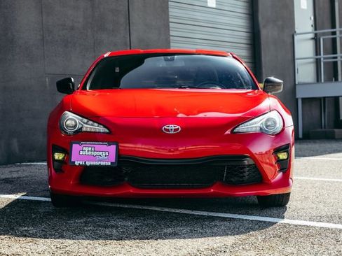 Used 2018 Toyota 86 GT image 13
