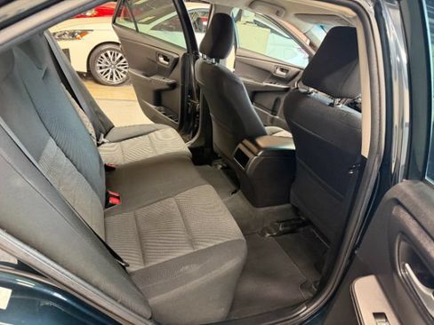 Used 2016 Toyota Camry LE FWD image 23