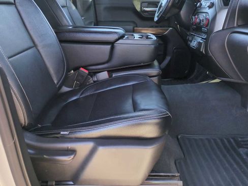 Used 2021 Chevrolet Silverado 1500 LT w/ Z71 Off-Road Package image 27