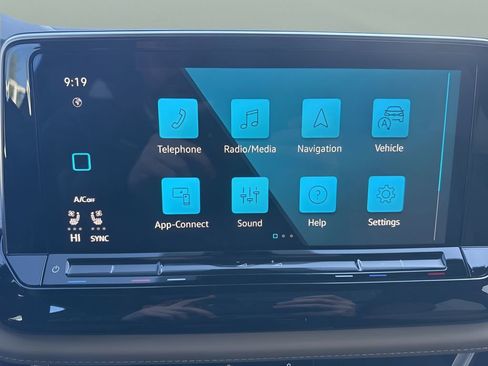 New 2026 Volkswagen Atlas Cross Sport SE AWD/4WD image 15