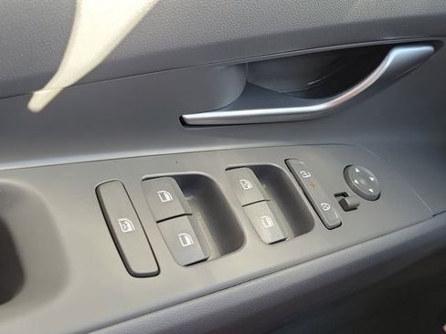 New 2026 Hyundai Elantra Sport image 15