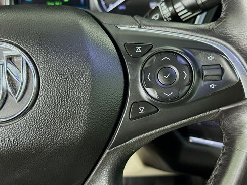 Used 2019 Buick Enclave Essence AWD/4WD image 13