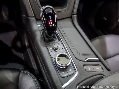 Used 2022 Cadillac XT5 Luxury FWD image 23