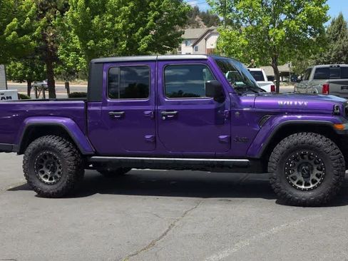 New 2026 Jeep Gladiator Sport AWD/4WD image 2