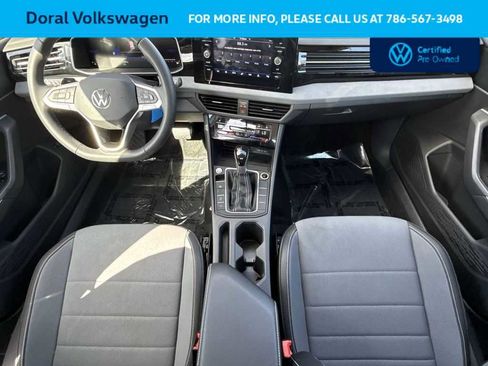Used 2025 Volkswagen Jetta SE FWD image 24