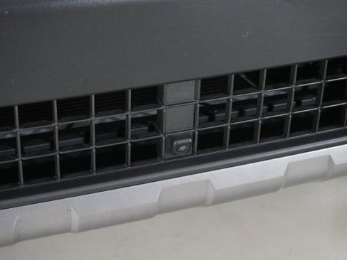 Used 2025 Toyota Land Cruiser image 12