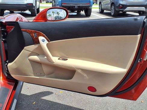Used 2005 Chevrolet Corvette Convertible w/ Preferred Equipment Group RWD image 14