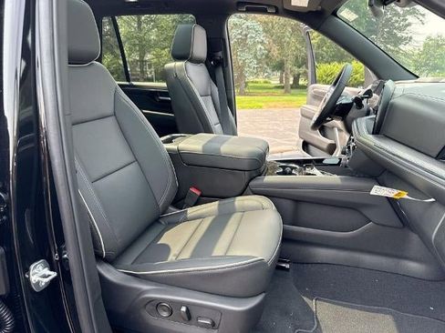 New 2025 Chevrolet Tahoe Premier w/ Sun And Tow Package image 29