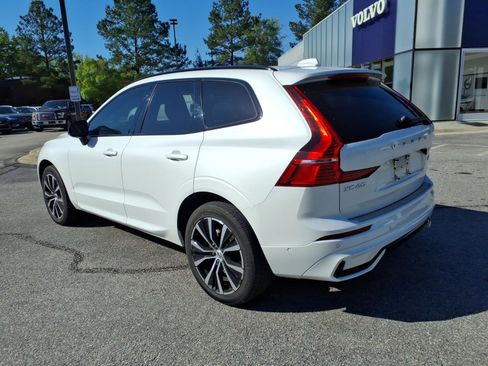 Certified 2024 Volvo XC60 B5 Plus w/ Protection Package Premier AWD/4WD image 5