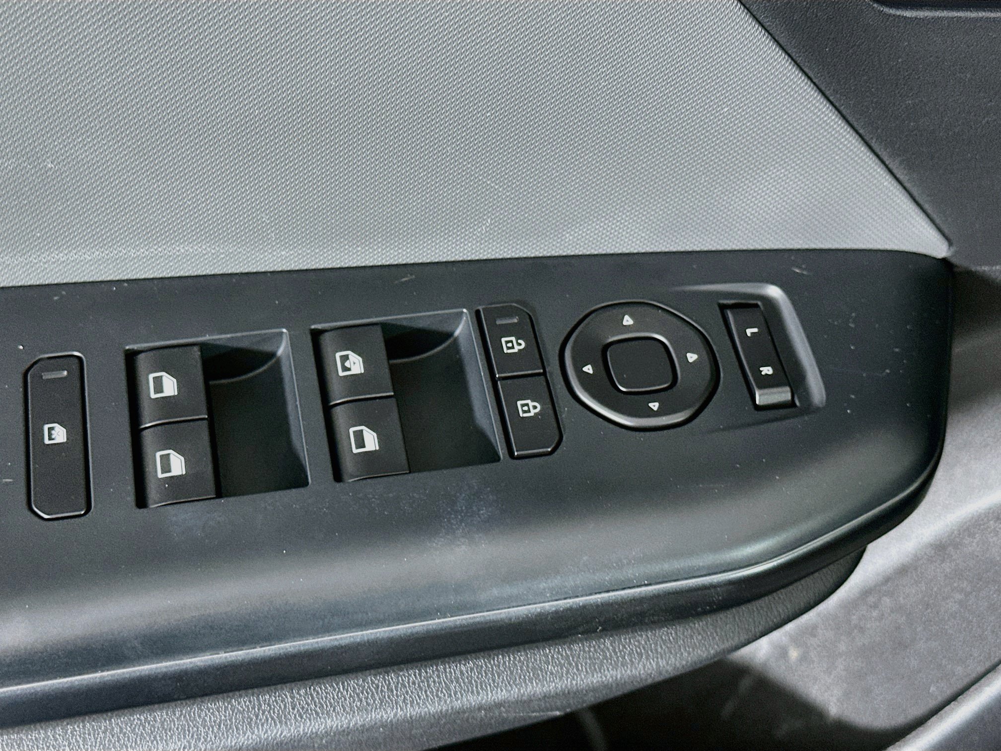 Used 2025 Kia K4 FWD image 15