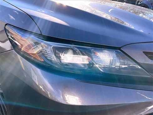 Used 2023 Toyota Camry SE image 31