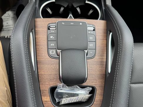 New 2025 Mercedes-Benz GLE 350 4MATIC image 40