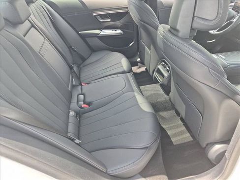 Used 2026 Mercedes-Benz E 350 4MATIC Sedan image 21
