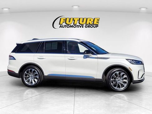 New 2025 Lincoln Aviator Reserve image 8