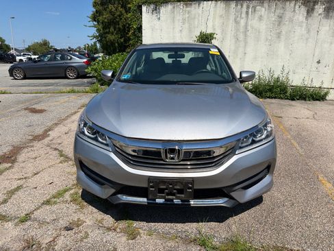 Used 2017 Honda Accord LX image 5
